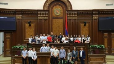 Աշակերտները ծանոթացել են Ազգային ժողովի աշխատանքներին