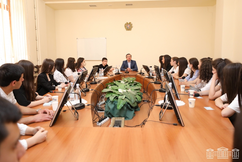 ԱԺ-ի հյուրերն էին հայ-հունական պետական քոլեջի ուսանողներն ու դասախոսները