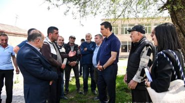 Արման Թաթոյանը հանդիպումներ է ունեցել Վերիշեն և Ակներ գյուղերի բնակիչների հետ