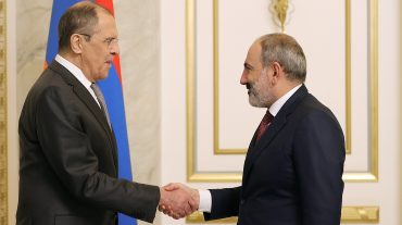 Անհրաժեշտ է վերականգնել խաղաղ գործընթացը ԼՂ հակամարտության վերջնական կարգավորմանը հասնելու նպատակով. Նիկոլ Փաշինյանը՝ Սերգեյ Լավրովին
