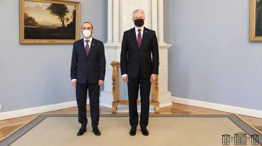 ԱԺ նախագահ Արարատ Միրզոյանը հանդիպել է Լիտվայի նախագահ Գիտանաս Նաուսեդայի հետ