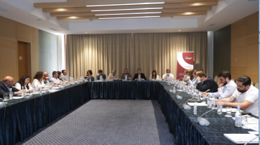 Տիգրան Ավինյանը հանդիպել է գործարարների հետ