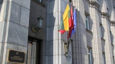 Սահմանազատման համաձայնություն կարելի է ձեռք բերել միայն բանակցությունների սեղանի շուրջ, այլ ոչ թե զորքեր հավաքելով. Լիտվայի ԱԳՆ