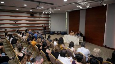 Անահիտ Ավանեսյանն այսօր հանդիպել է բուժաշխատողների հետ