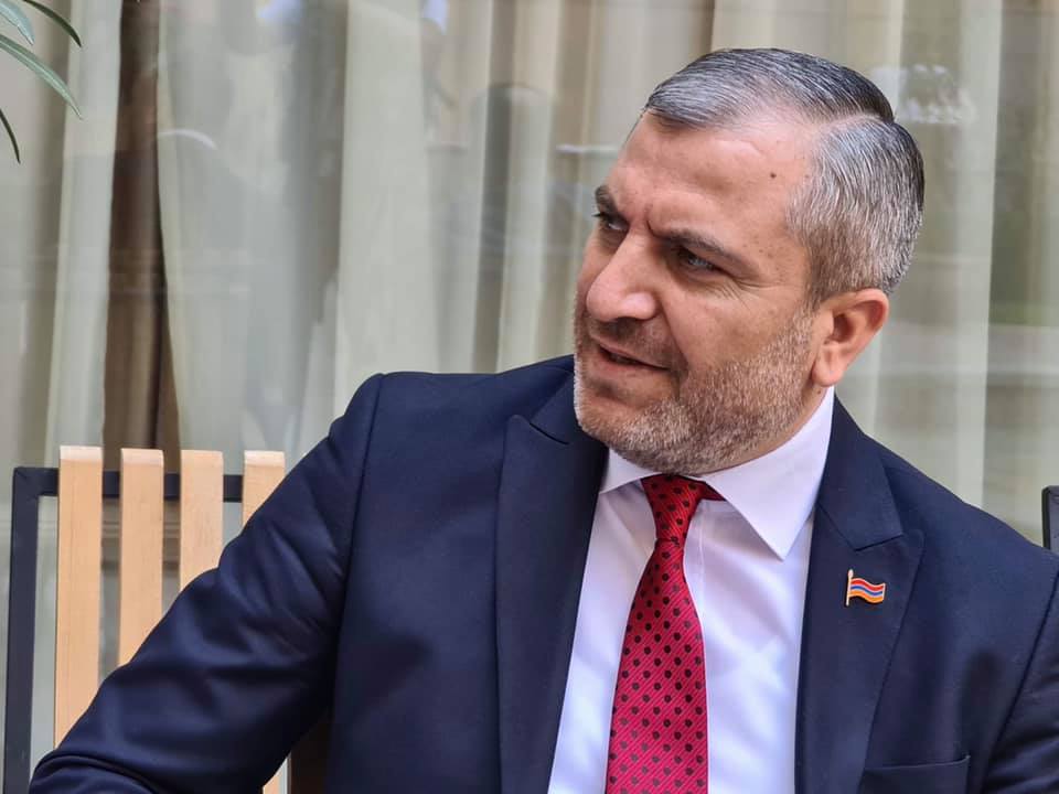 Նորայր Նորիկյանը հանդիպել է Նիկոլ Փաշինյանի հետ և քննարկել երկրում ստեղծված իրավիճակը
