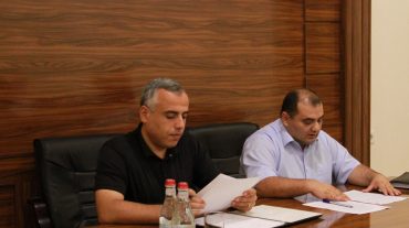 ԱՀ-ում առաջարկվում է հանել սահմանված աշխատանքային ստաժի առկայության դեպքում ծնողներից մեկի աշխատանքային ստաժում հաշվառվող՝ մինչև 18 տարեկան երեխային խնամելու ժամանակահատվածի 10 տարվա սահմանափակումը