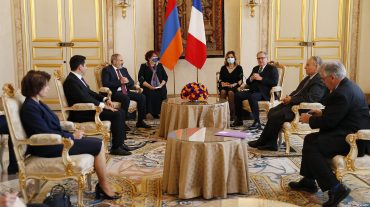 Ֆրանսիան Հայաստանի կողքին է, կարող եք ներկայում և ապագայում նույնպես ապավինել մեզ. Փաշինյանը հանդիպել է Ռիշար Ֆերանին