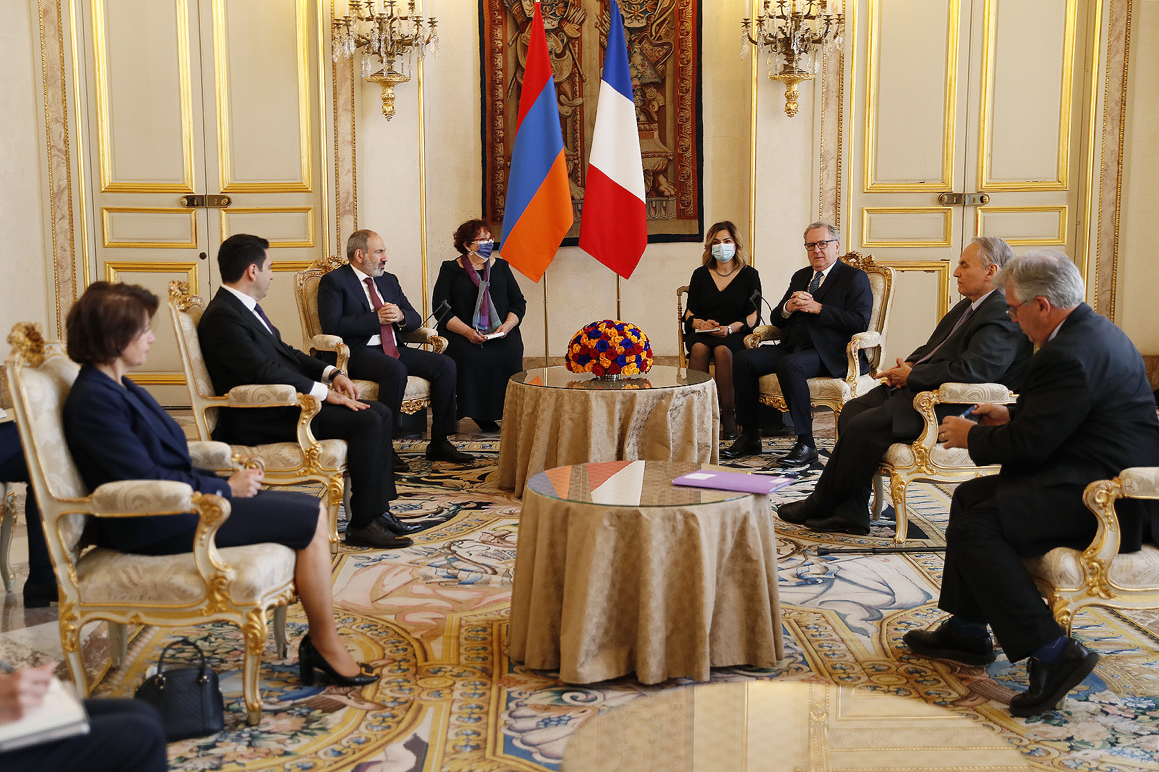Ֆրանսիան Հայաստանի կողքին է, կարող եք ներկայում և ապագայում նույնպես ապավինել մեզ. Փաշինյանը հանդիպել է Ռիշար Ֆերանին