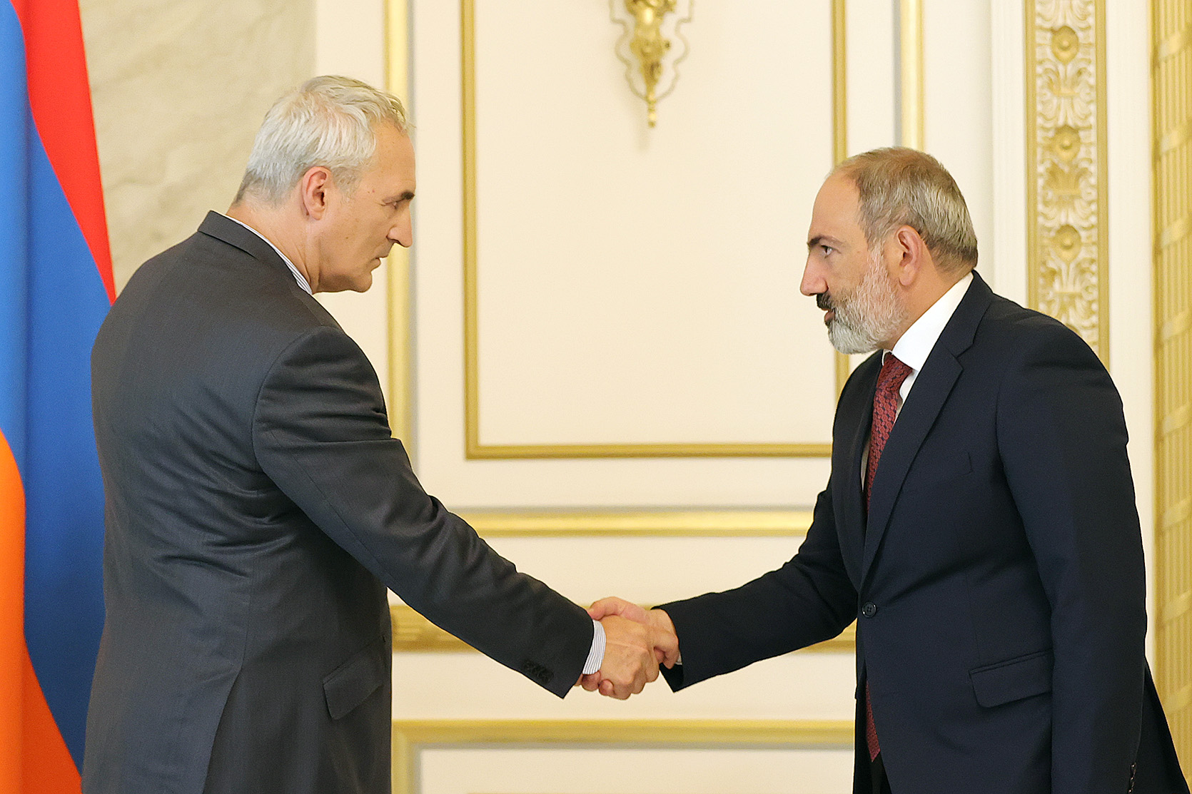 Նիկոլ Փաշինյանը հանդիպել է Հայաստանի Եվրոպական կուսակցության նախագահ Տիգրան Խզմալյանին