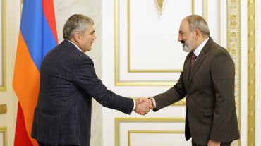 Նիկոլ Փաշինյանը քաղաքական խորհրդակցություններ է անցկացնում. տեղի է ունեցել հանդիպում Արամ Սարգսյանի հետ