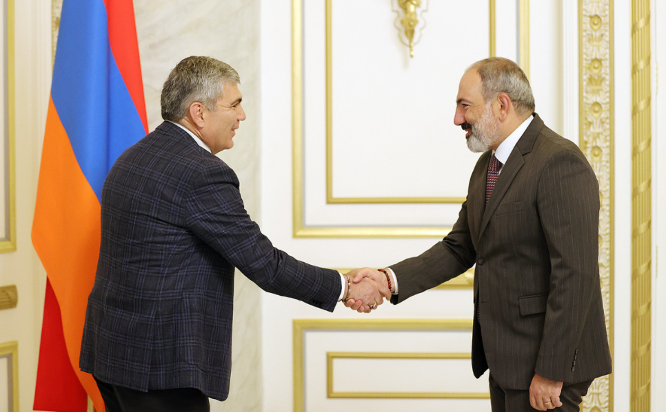 Նիկոլ Փաշինյանը քաղաքական խորհրդակցություններ է անցկացնում. տեղի է ունեցել հանդիպում Արամ Սարգսյանի հետ