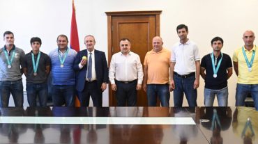 «Ձեր հաջողությունները մեծ հաղթանակների հիմք են». Վ. Դումանյանն ընդունել է Հայաստանի թենիսի տղամարդկանց հավաքականին