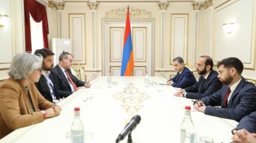 Արարատ Միրզոյանը հանդիպել է ԵԱՀԿ/ԺՀՄԻԳ դիտորդական առաքելության ղեկավարի հետ
