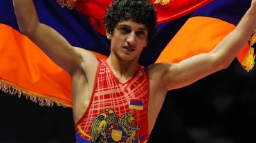Եվրոպայի պատանիների առաջնության ոսկե մեդալակիր, 17-ամյա ըմբիշ Անդրանիկ Ավետիսյանին այսօր դիմավորել են հայրենի քաղաք Գյումրիում 