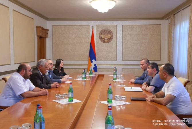 Արցախի նախագահն ընդունել է Ռամկավար ազատական կուսակցության պատվիրակությանը