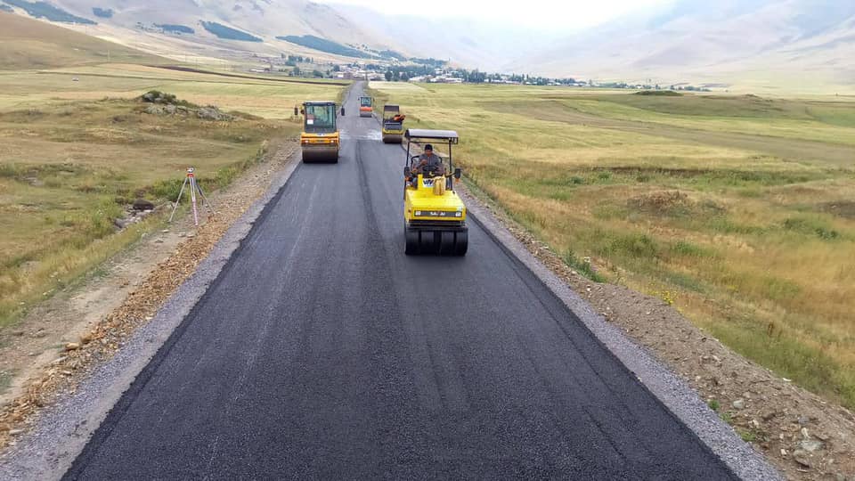Հիմնանորոգվում է Մելիքգյուղի 6 կմ երկարությամբ տեղական նշանակության ճանապարհը