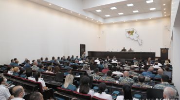 Հանդիպումներ ստորաբաժանումների աշխատակիցների հետ. Անդրանիկ Փիլոյանը լսել է նրանց առաջարկություններն ու մտահոգությունները
