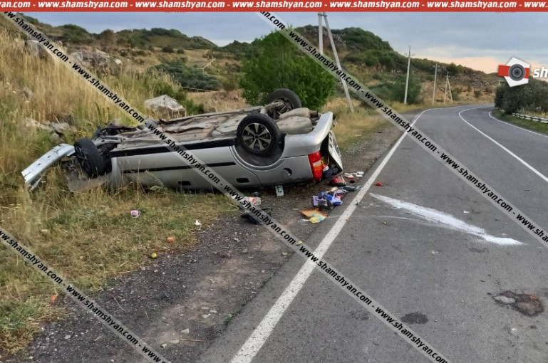 Գեղարքունիքի մարզում վարորդը Opel-ով բախվել է քարերին և գլխիվայր շրջվել. կա 8 վիրավոր