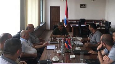 Արցախում քննարկվել են բնակավայրերի ջրամատակարարմանը և էլեկտրամատակարարմանն առնչվող հարցեր