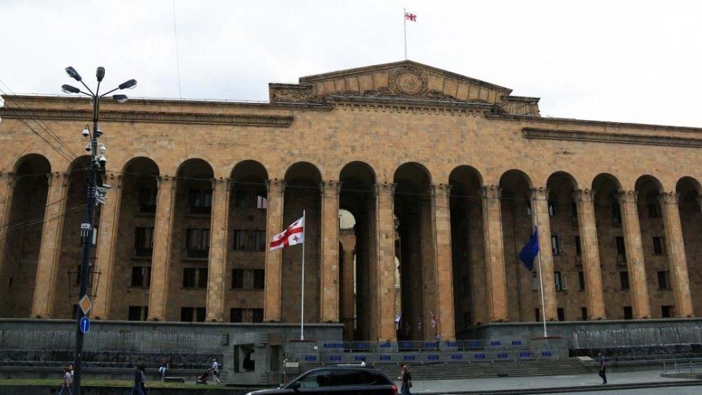 Վրաստանի խորհրդարանն արդեն երրորդ անգամ չի կարողացել ԿԸՀ նախագահ ընտրել