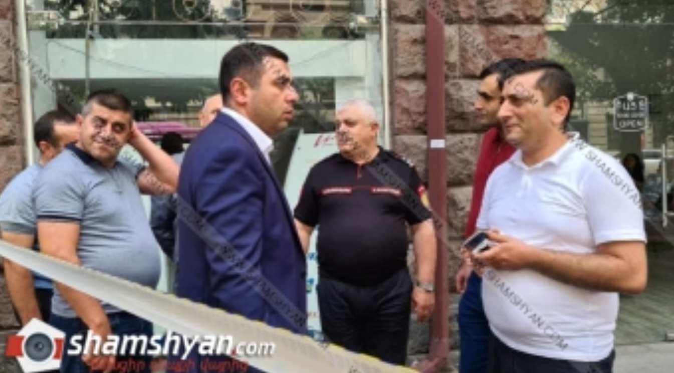 Նռնակով զինված ավազակային հարձակում Երևանի կենտրոնում․ հարձակվել են տարադրամի փոխանակման կետի վրա
