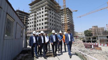 Տիգրան Ավինյանը շրջայց է կատարել Երևանի մի շարք շինհրապարակներ