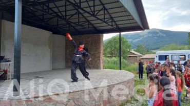 Թբիլիսիի Պետրոս Ադամյանի անվան հայկական թատրոնը հյուրախաղերով Ջավախքում է