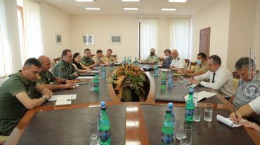 ՀՀ ՊՆ-ում օտարերկրյա դեսպանությունների հավատարմագրված ռազմական կցորդներին ներկայացվել է հայ-ադրբեջանական սահմանին ստեղծված իրավիճակը