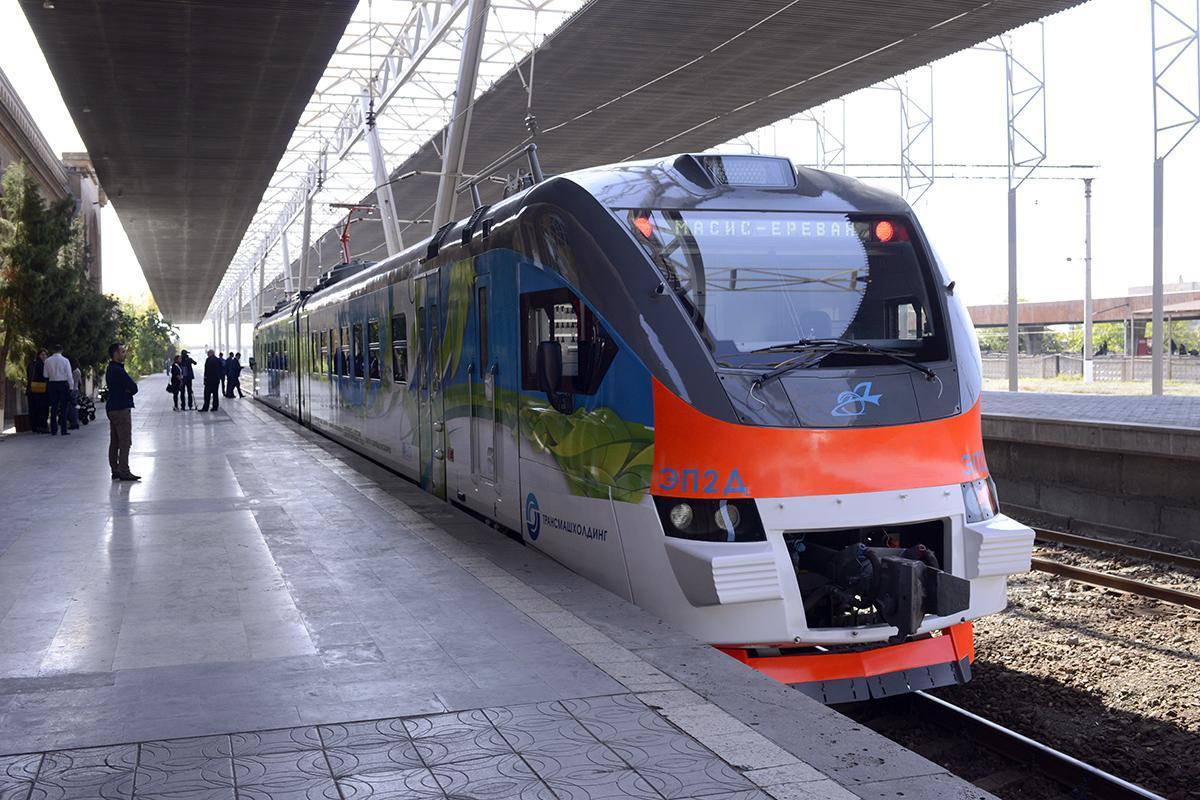 Երկաթուղում կրկին խստացվում են դիմակներ կրելու պահանջները