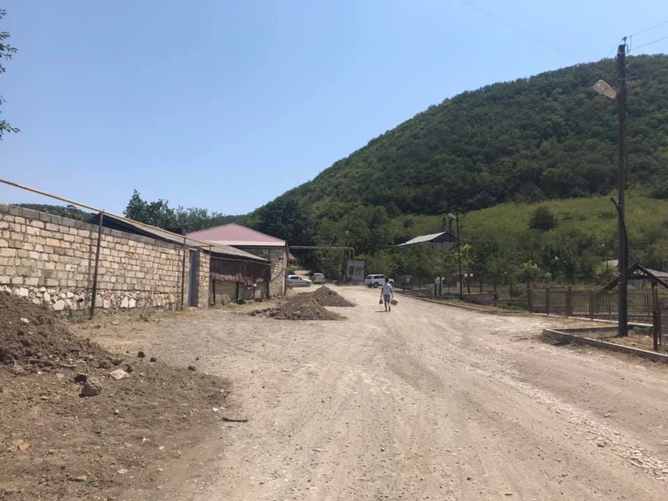 Արցախի մարդու իրավունքների պաշտպանն այցելել է Մարտունու շրջանի մի շարք համայնքներ