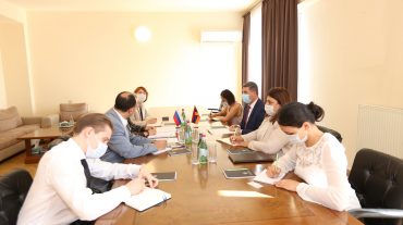 Գնել Սանոսյանն ընդունել է ՀՀ-ում ՌԴ առևտրային ներկայացուցչության պատվիրակությանը