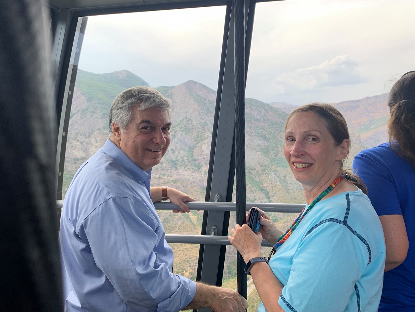 Լին Թրեյսին այցելել է Տաթևի վանական համալիր