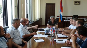 Վիտալի Բալասանյանն անցկացրել է աշխատանքային խորհրդակցություն