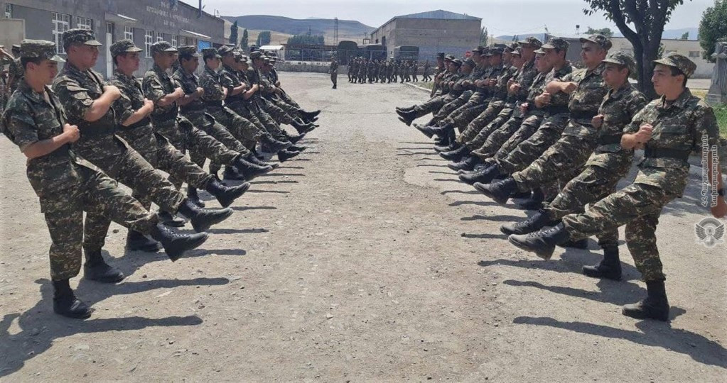 Պարապմունքներ նորակոչիկների հետ