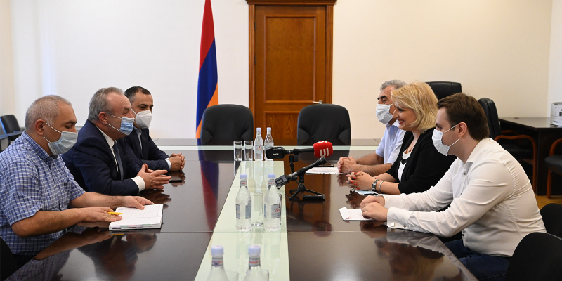«Այս հաղթանակի հաղորդած լիցքերը կփոխանցվեն մյուս ոլորտներ ևս». Վահրամ Դումանյանն ընդունել է Էլինա Դանիելյանին
