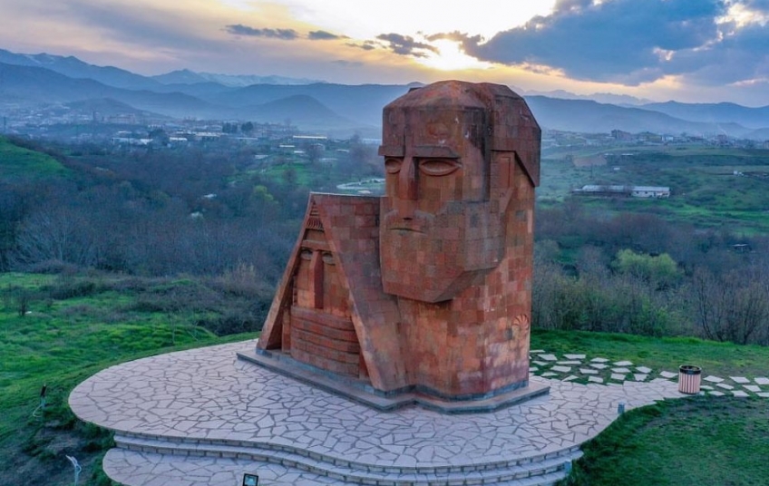 Ռուս խաղաղապահների միջնորդությամբ պայմանավորվածություն է ձեռք բերվել այսօր ժամը 13:00-ից ռազմական գործողությունների ամբողջական դադարեցման մասին