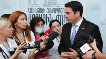 Լրագրողներին ԱԺ օթյակից հեռացնելու հարցը վերանայման ենթակա է. ՀՀ ԱԺ նախագահ Ալեն Սիմոնյան