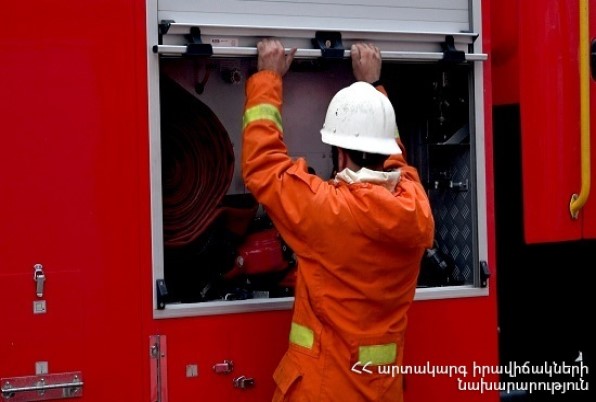 Հրդեհ Դվինի սառնարանային տնտեսության տանիքում
