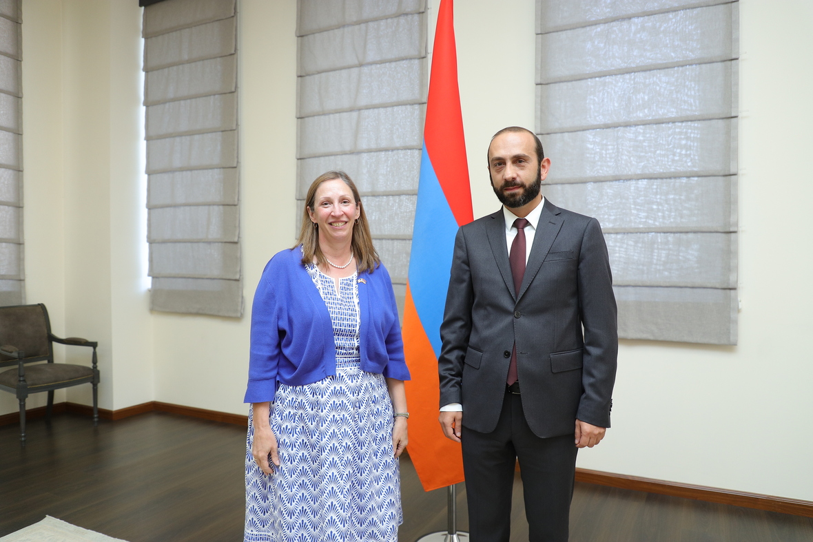 ՀՀ ԱԳ նախարարը և Հայաստանում ԱՄՆ դեսպանը քննարկել են Հայաստանի ինքնիշխան տարածքի նկատմամբ սադրիչ գործողությունների հետևանքով ստեղծված իրադրությունը