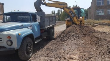 Փոքր Մանթաշ գյուղի ներհամայնքային ճանապարհները կսալապատվեն տուֆ քարով