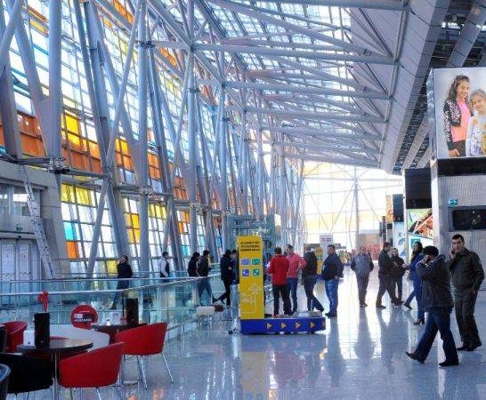 Երևան-Թբիլիսի չվերթի ուշացման պատճառով ուղևորները մնացել են օդանավակայանում