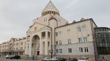 Ընթանում է Արցախի ԱԺ 7-րդ գումարման 4-րդ նստաշրջանի առաջին նիստը