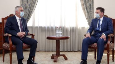 Փոխվարչապետ Մհեր Գրիգորյանն ընդունել է Եվրասիական զարգացման բանկի վարչության նախագահին