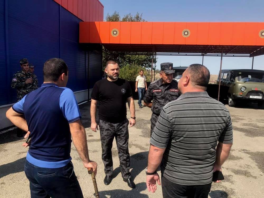 Արցախի ՆԳ նախարարը աշխատանքային այց է կատարել ոստիկանության և ԱԻՊԾ Մարտակերտի շրջանային բաժիններ