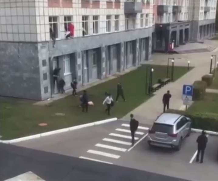 Հրաձգություն Ռուսաստանի Պերմի համալսարանի տարածքում․ ուսանողները դուրս են նետվում պատուհաններից