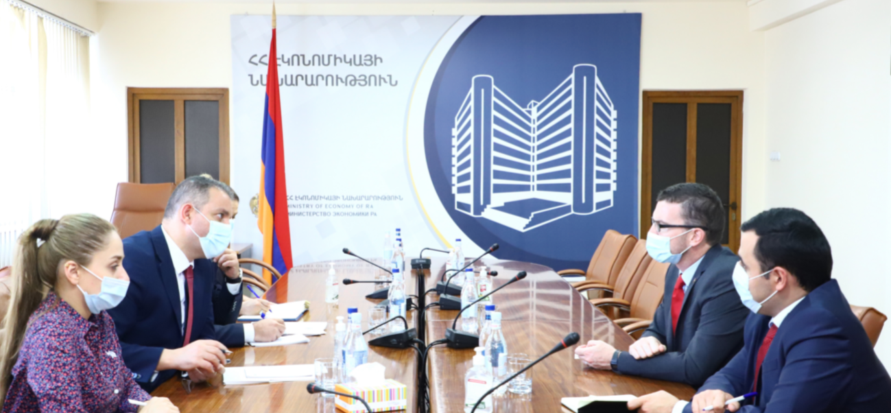Վահան Քերոբյանը Հայաստանում Մեծ Բրիտանիայի դեսպանի հետ քննարկել է համագործակցության ուղղությունները