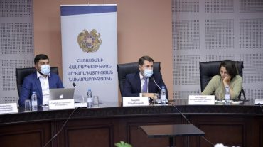 Կարեն Անդրեասյանը սահմանադրական բարեփոխումների հարցը քննարկել է արտախորհրդարանական քաղաքական ուժերի հետ