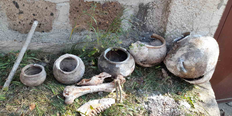 Վանաձորում հայտնաբերվել են դամբարաններ