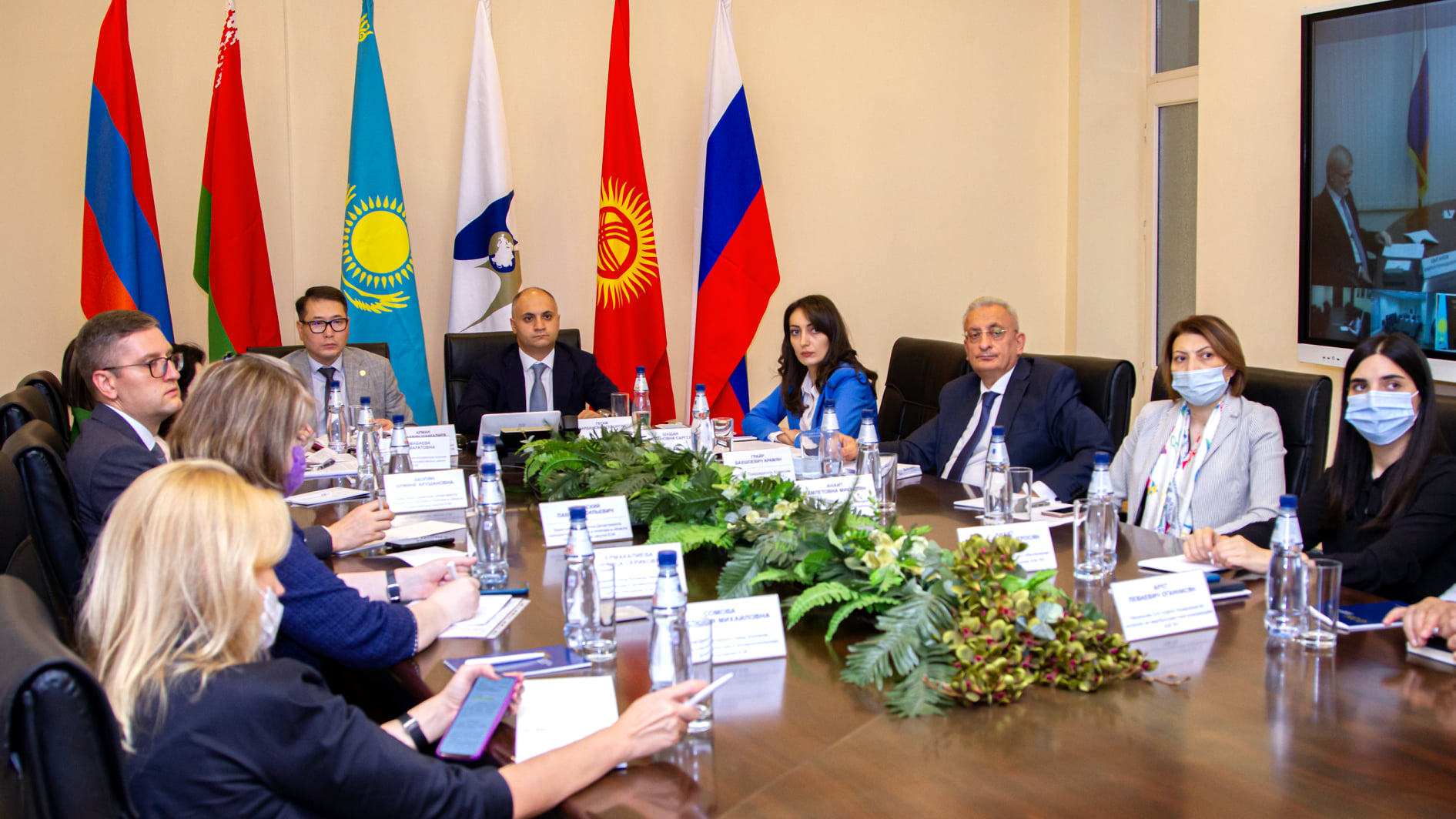 Երևանում տեղի է ունեցել ԵԱՏՄ անդամ պետությունների իրավասու մարմինների ղեկավարների և ԵՏՀ կոլեգիայի անդամի «5+1» ձևաչափով խորհրդակցությունը