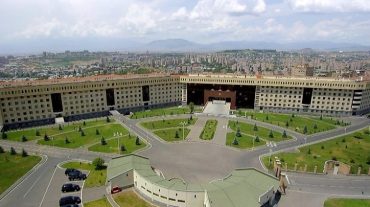 Ադրբեջանի զինված ուժերը հայ-ադրբեջանական սահմանագոտու արևելյան ուղղությամբ կրակ են բացել ՀՀ ՊՆ տրանսպորտային միջոցի ուղղությամբ